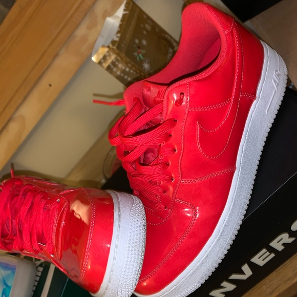 nike air force siren red